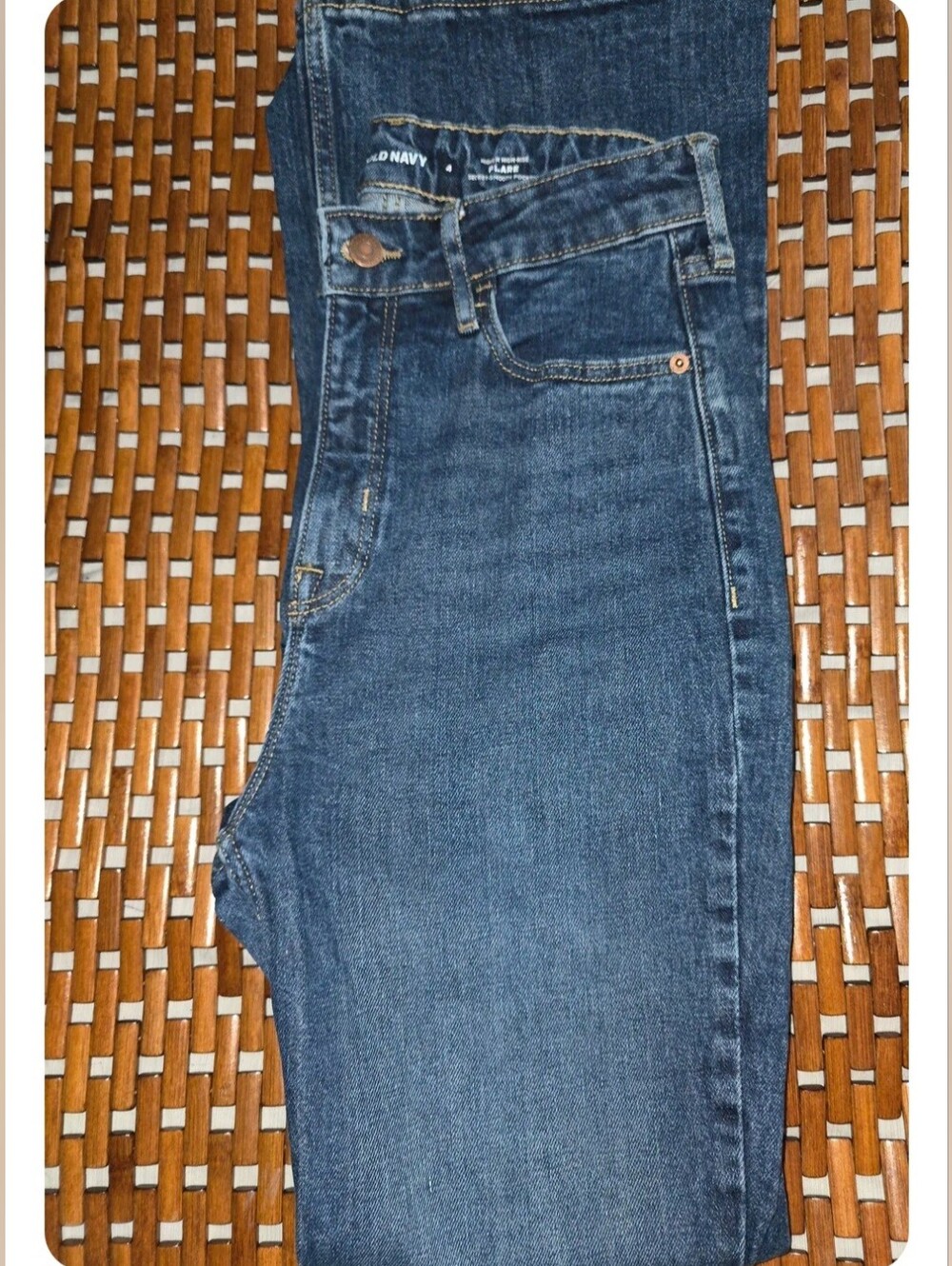 Old Navy Higher High Rise Flare NWOT Size 4